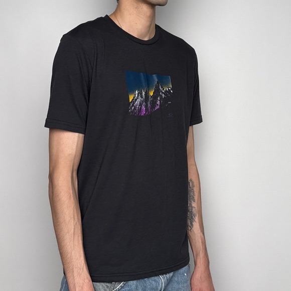 Oakley Hydrolix Mens Black Mountain Graphic Performance T-Shirt Size Medium - Picture 7 of 9